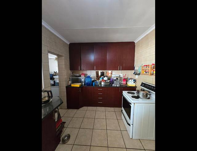 4 BEDROOM HOUSE TO LET IN ARCON PARK